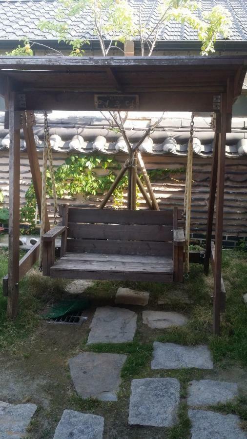 Yeonwoodang Guesthouse Jeonju Luaran gambar
